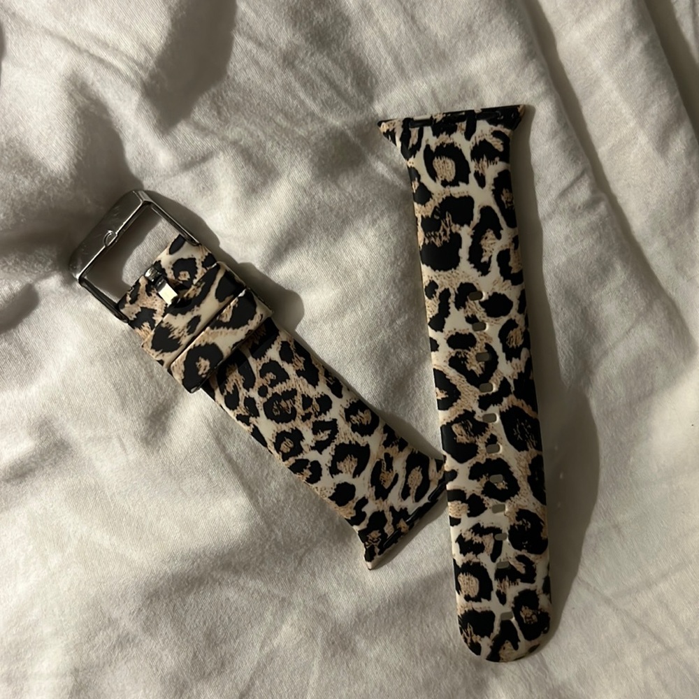 Cheetah print Apple Watch band (smaller watch size!)
